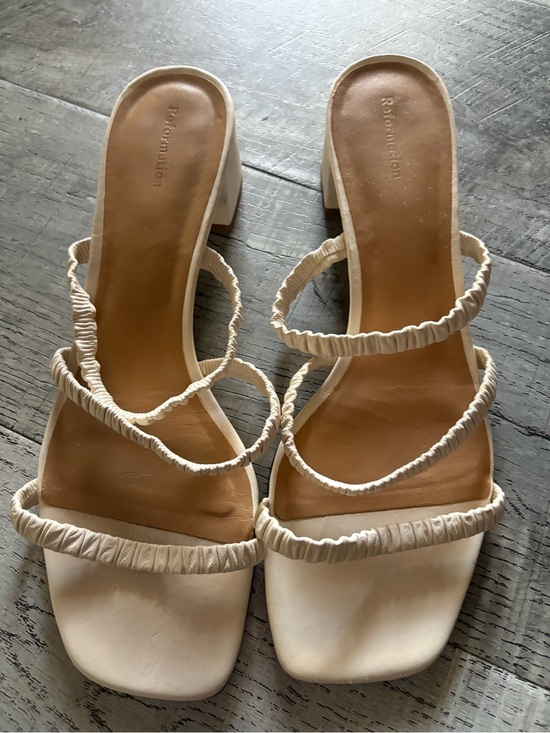 Reformation Shoes - Reformation Cream Ruched Strap Block Heel Sandals